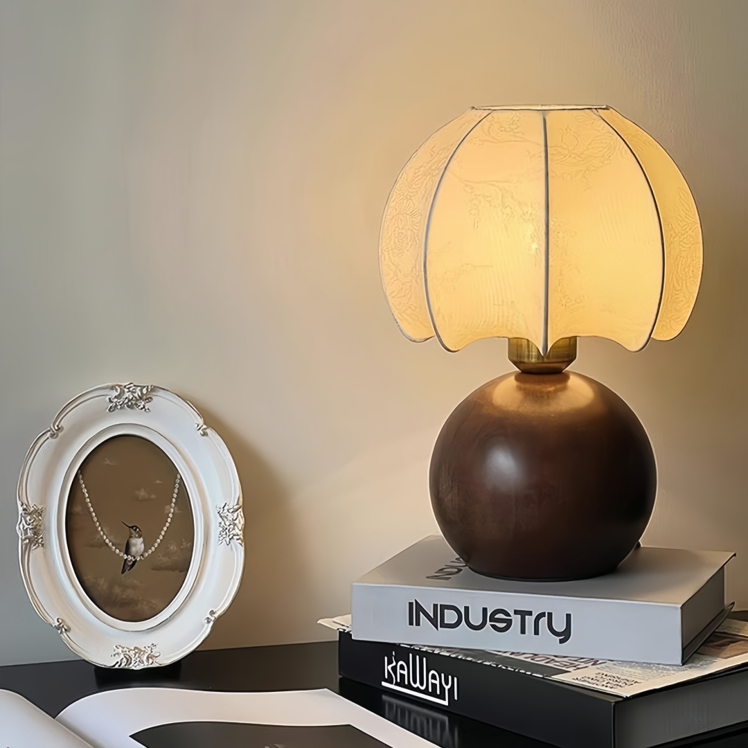 Vintage floral table lamp, med - Home And Textiles avis et prix